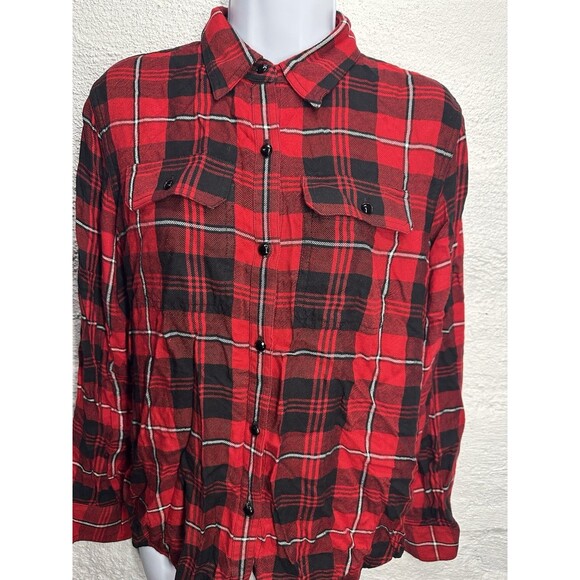 Chaps Petite Women’s Buffalo Plaid Flannel Red Button Up Size petite LARGE - Picture 7 of 11